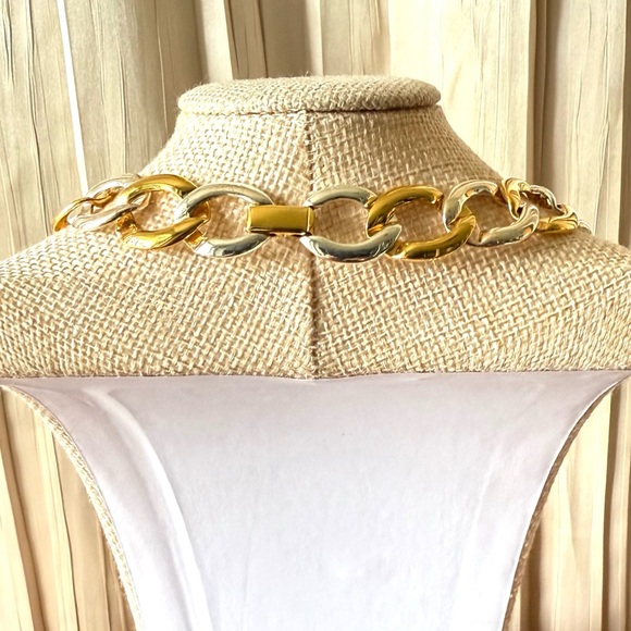 Gold and silver-tone chunky necklace - Picture 3 of 4